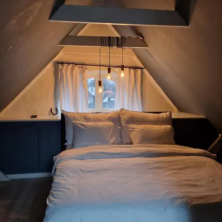 Historic House In Nordnes * ベルゲン